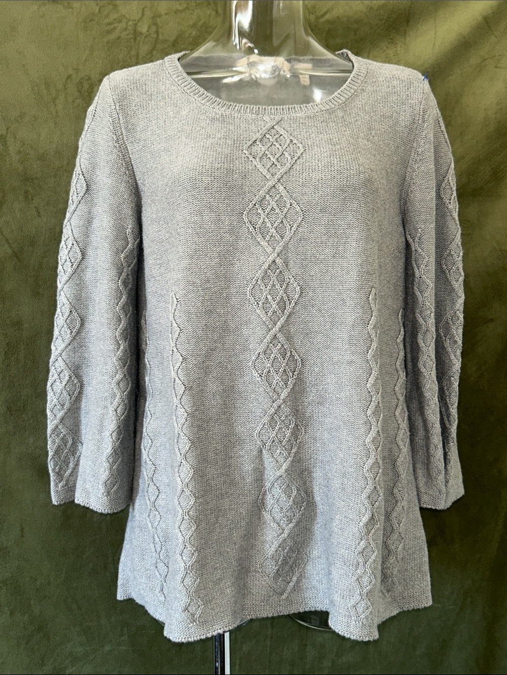Soft Surroundings Light Gray Cable-Knit Long Sleeve Sweater
